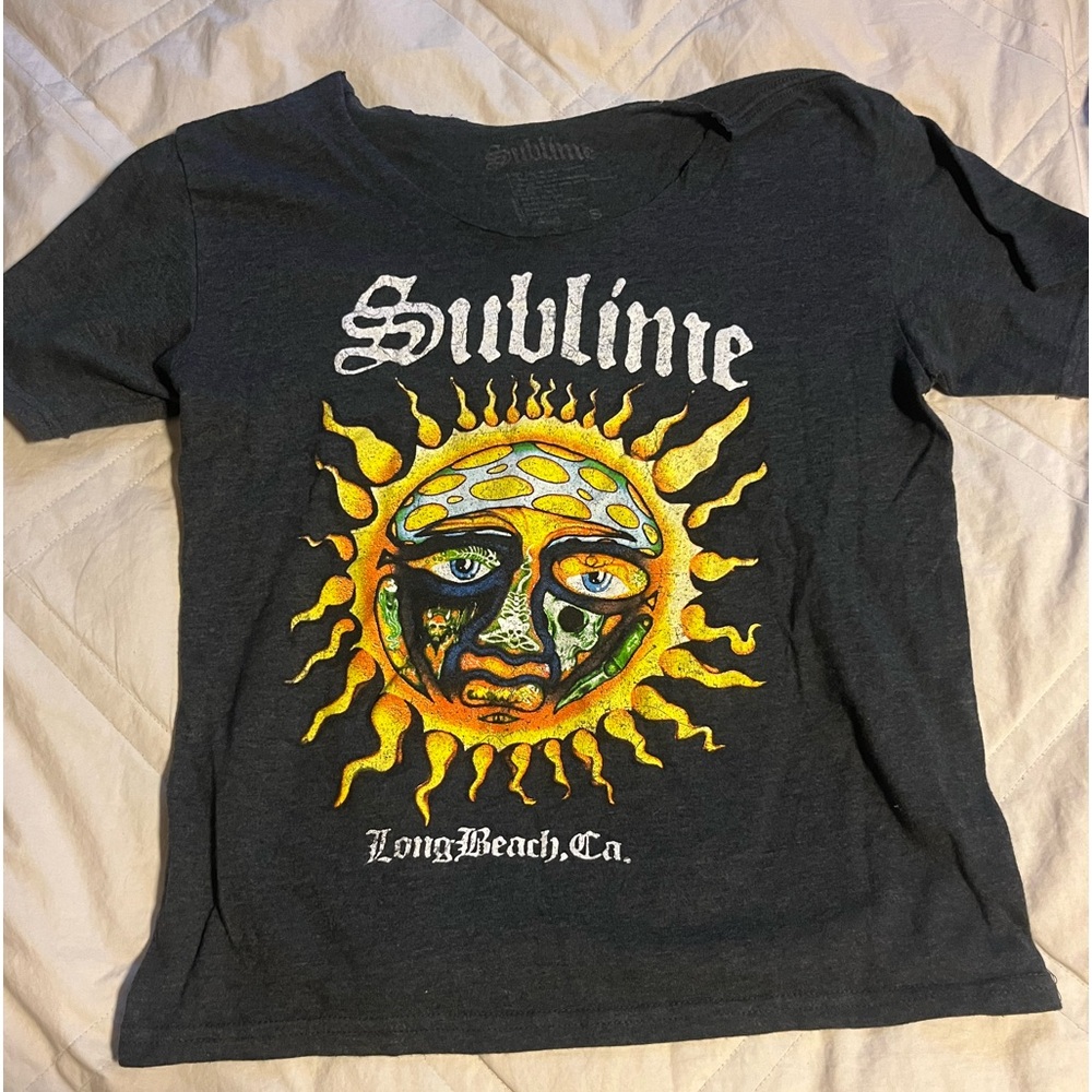 Off the shoulder grey/black t-shirt size: small brand :sublime